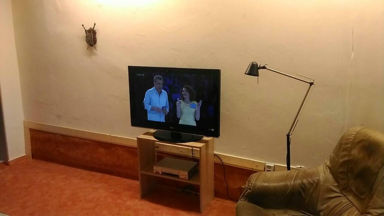 Suita U Toma Vestec  Exteriér fotografie